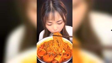 娱乐吃瓜酱吃饭,揭秘娱乐圈背后的美食故事